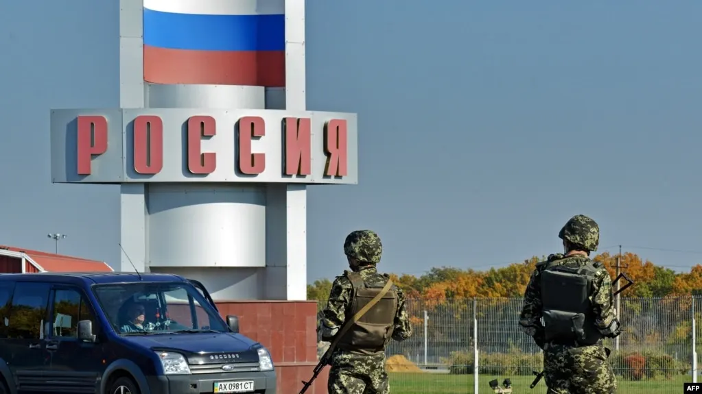 МВД подготовило поправки, которые позволят не выдавать по запросам других стран иностранцев, получивших в России статус беженца, политическое или иное убежище, даже при наличии международного розыска.