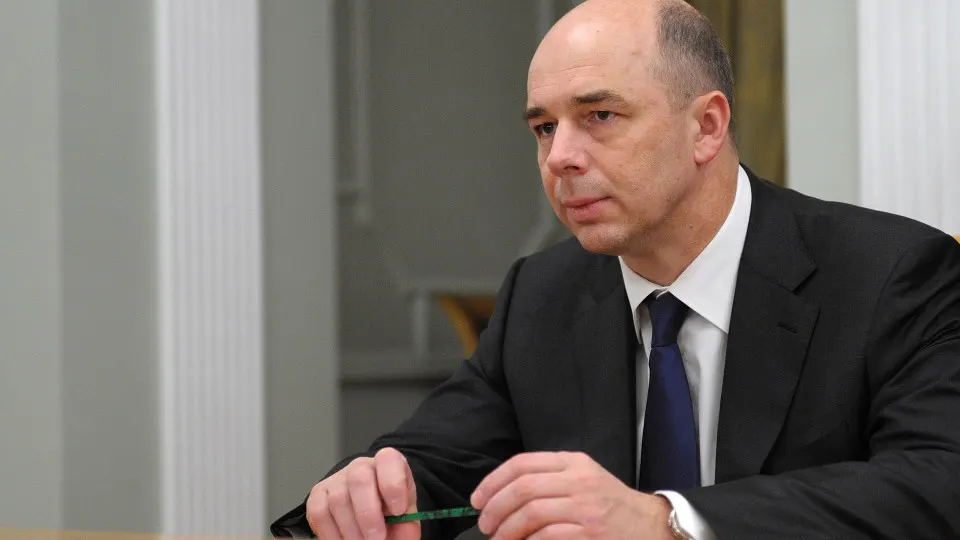 Глава Минфина сообщил, что искусственный интеллект помогает оптимизировать бюджетное планирование и используется в налоговых и таможенных службах. Это происходит на фоне рекордного дефицита консолидированного бюджета в 2025 году.