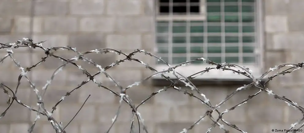 Пенсионера, осуждённого за комментарий в соцсети, обнаружили мёртвым в заключении — по сведениями активистов, причина смерти связана с сердечными проблемами. Это уже третья известная смерть политузников в апреле.