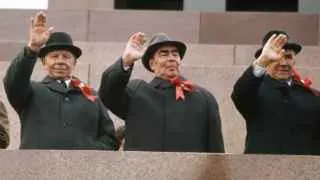 Минэнерго готовит систему обязательных для нефтяных компаний планов по производству бензина и дизтоплива, поставкам на внутренний рынок и экспорту, а также сдерживанию роста цен на заправках на фоне ударов беспилотников по НПЗ.