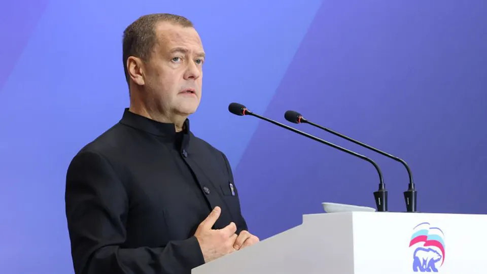 Заместитель председателя Совбеза предупредил о реальной угрозе ядерной катастрофы, назвал необходимость готовности и связал ситуацию с истечением ДСНВ и международной напряжённостью.