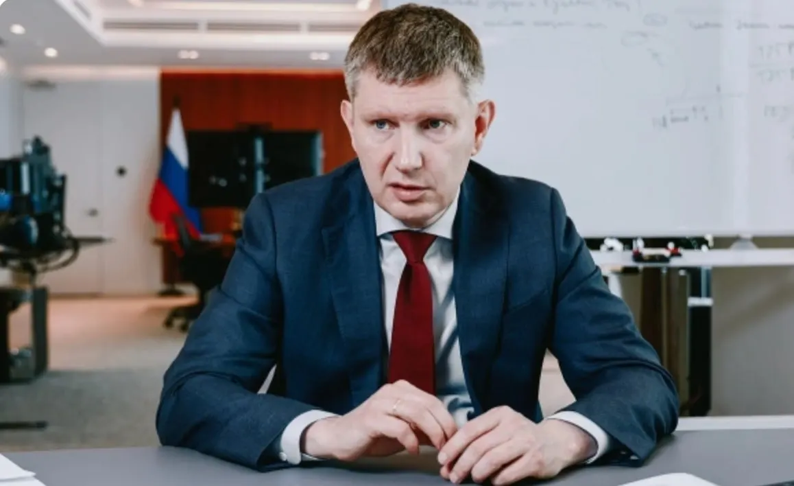 Глава Минэкономразвития Максим Решетников выделил три приоритетных направления правительства для повышения потенциала роста: структурные изменения, бюджетная консолидация и сохранение гибкости экономики.