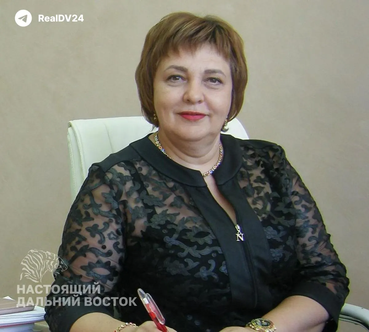 Бывшую главу минобра региона признали виновной: она согласовала аванс подрядчику свыше 500 млн рублей без банковской гарантии, деньги перечислили, школа не построена, средства не возвращены.