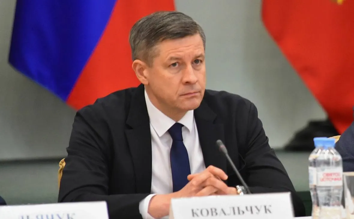 Врио губернатора Егор Ковальчук подписал указ об отставке регионального кабинета. Новый состав пока не представлен. Ранее 13 мая были подписаны указы об отставке губернаторов Белгородской и Брянской областей.