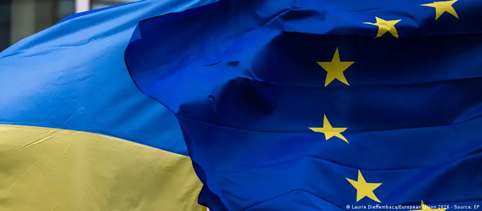 Совет Евросоюза утвердил расширенное соглашение со Специальным трибуналом Совета Европы — суд получит мандат на уголовное преследование высших российских чиновников. Юрисдикция трибунала распространится также на Белоруссию и КНДР; Евросоюз выделил первые средства на работу инстанции.