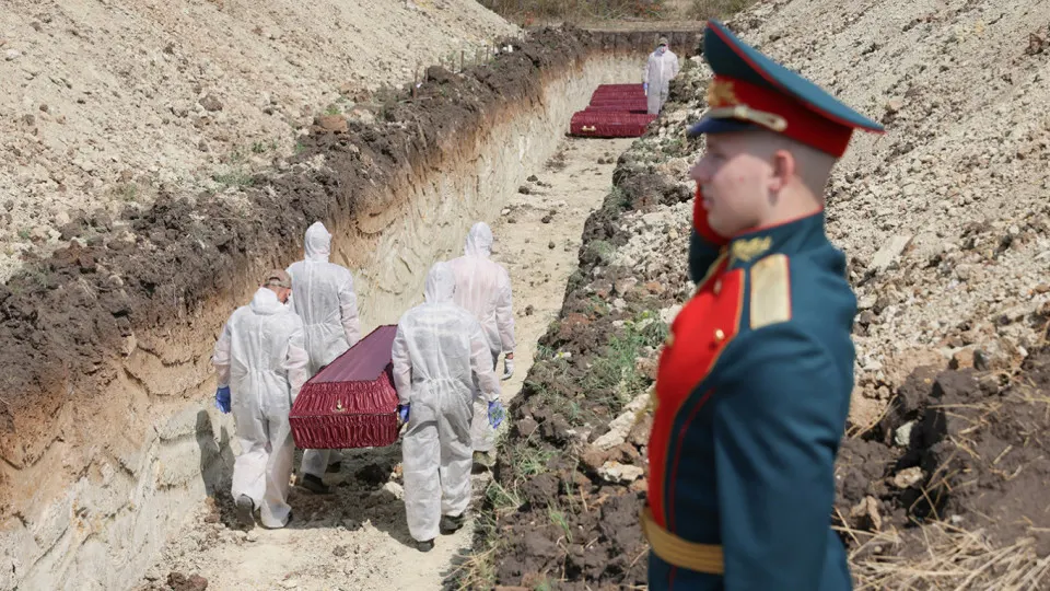 Анализ поимённых списков, реестра наследственных дел и судебной статистики даёт минимальную документальную оценку в 352 тыс. погибших; в неё впервые включены также те, кого суд признал погибшими или пропавшими без вести.