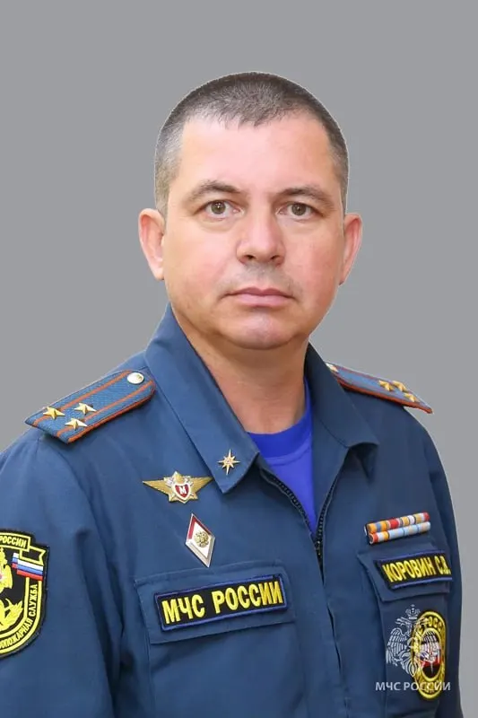3 июня президент подписал указ о назначении полковника внутренней службы Сергея Коровина начальником краевого управления МЧС. У нового руководителя более 25 лет службы, богатый опыт ликвидации чрезвычайных ситуаций и ряд государственных наград.