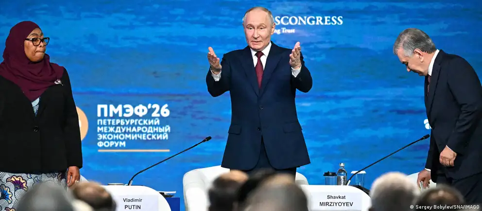 На пленарном заседании ПМЭФ президент России констатировал наличие проблем в экономике, привёл ключевые макропоказатели и назвал замораживание российских активов «воровством».