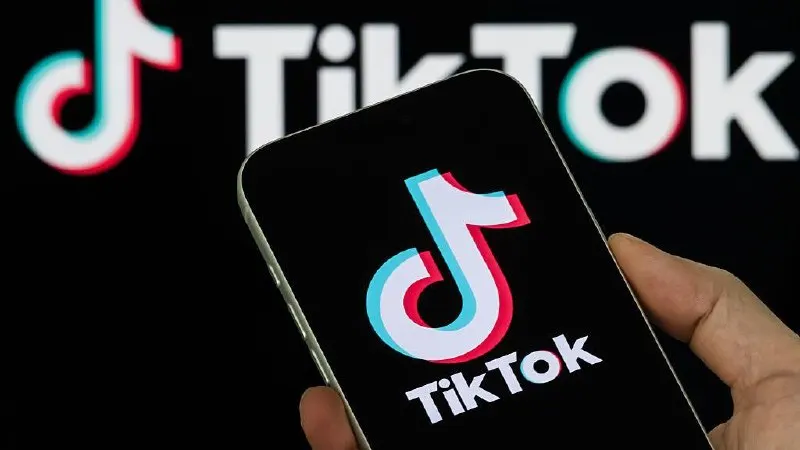 Платформу наказали за два видео, которые регуляторы сочли «пропагандой нетрадиционных сексуальных отношений». *Верховный Суд ранее признал несуществующее «Международное движение ЛГБТ» экстремистской организацией и запретил его деятельность в России.
