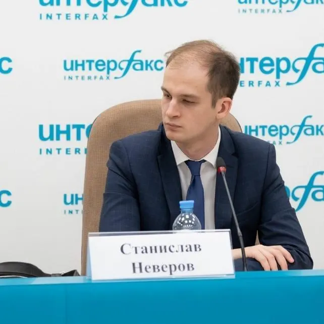 В картотеке Кировского районного суда Хабаровска обнаружено дело об обращении осужденного Станислава Неверова с просьбой об освобождении от наказания по состоянию здоровья; дело передали на рассмотрение в другой суд.
