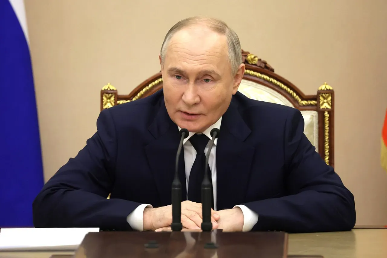 Президент поручил обеспечить непрерывность работ на Балтийском заводе и продолжать реализацию проекта тяжёлого атомного ледокола «Лидер».