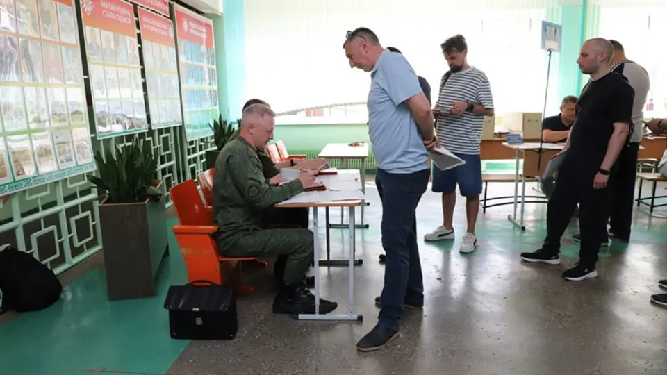 Минобороны Беларуси объявило о мобилизационных учениях в Гродненской области с 17 по 26 июня. Запасников будут вызывать для контрольной явки и сверки данных; мероприятия проходят на фоне дипломатического давления и обсуждений возможной эскалации.