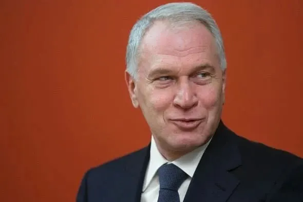 Юрию Ковальчуку присвоен орден III степени за вклад в социально значимые проекты, сохранение культурно‑исторических ценностей и активную благотворительную деятельность.