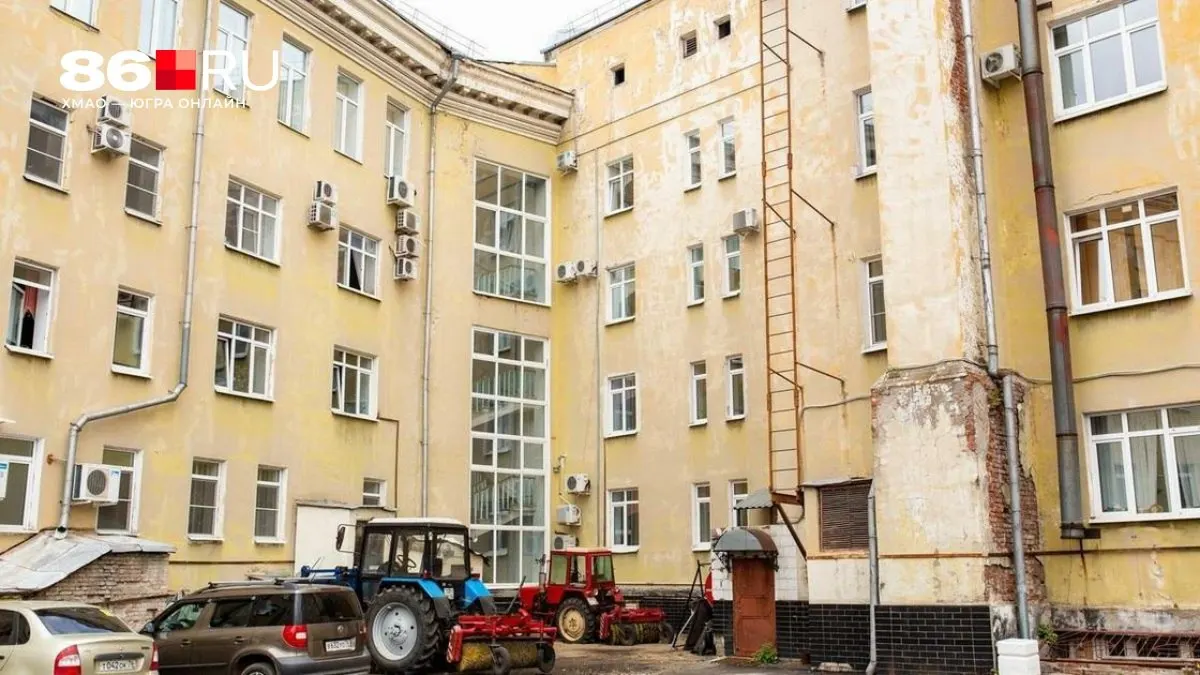 Решения о переустройстве дворовой территории принимаются на общедомовом собрании. Инициатору важно оформить протокол и учесть требования органов власти и служб.