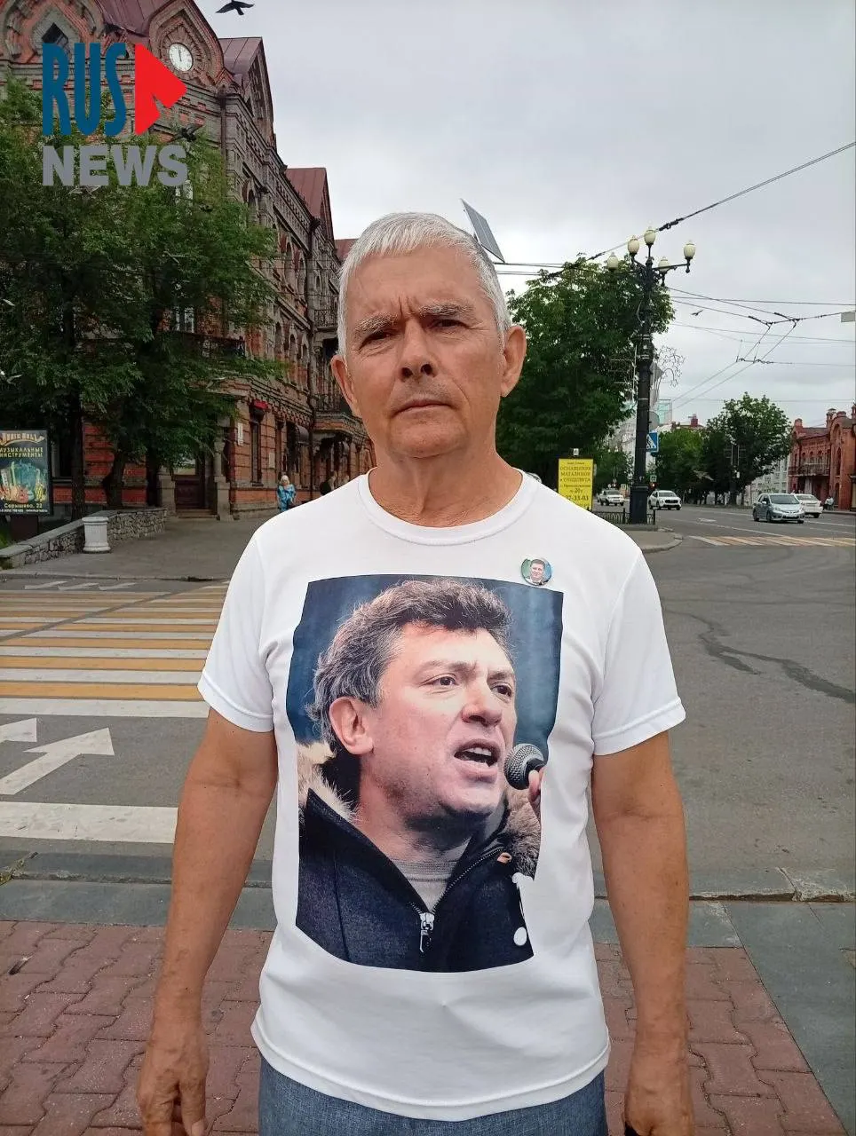 Зигмунд Худяков провёл одиночный пикет в Хабаровске, прочитал собственное стихотворение о пассивности общества. Ранее его уже задерживали и привлекали к административной ответственности за аналогичную акцию.
