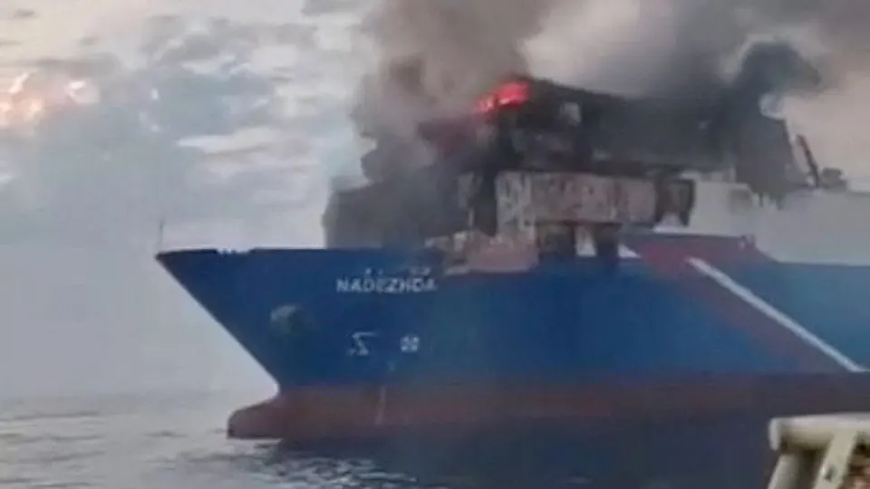 Из-за атак на суда в Черном море и санкций европейские поставки в Россию сталкиваются с задержками и подорожанием, что влияет на ассортимент и цены на импортируемые товары.