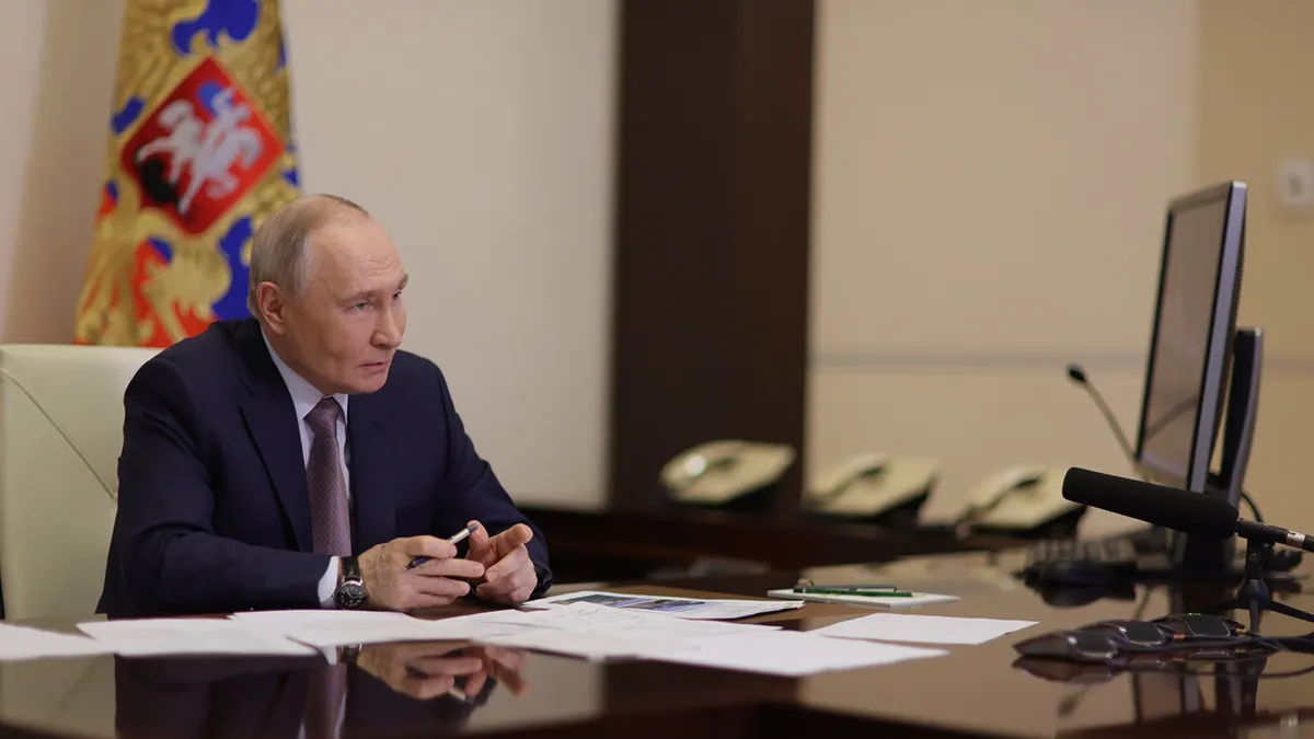 Указ позволяет временно вводить внешнее управление над объектами критической инфраструктуры в случае несвоевременного или недостаточного принятия мер по их безопасности.