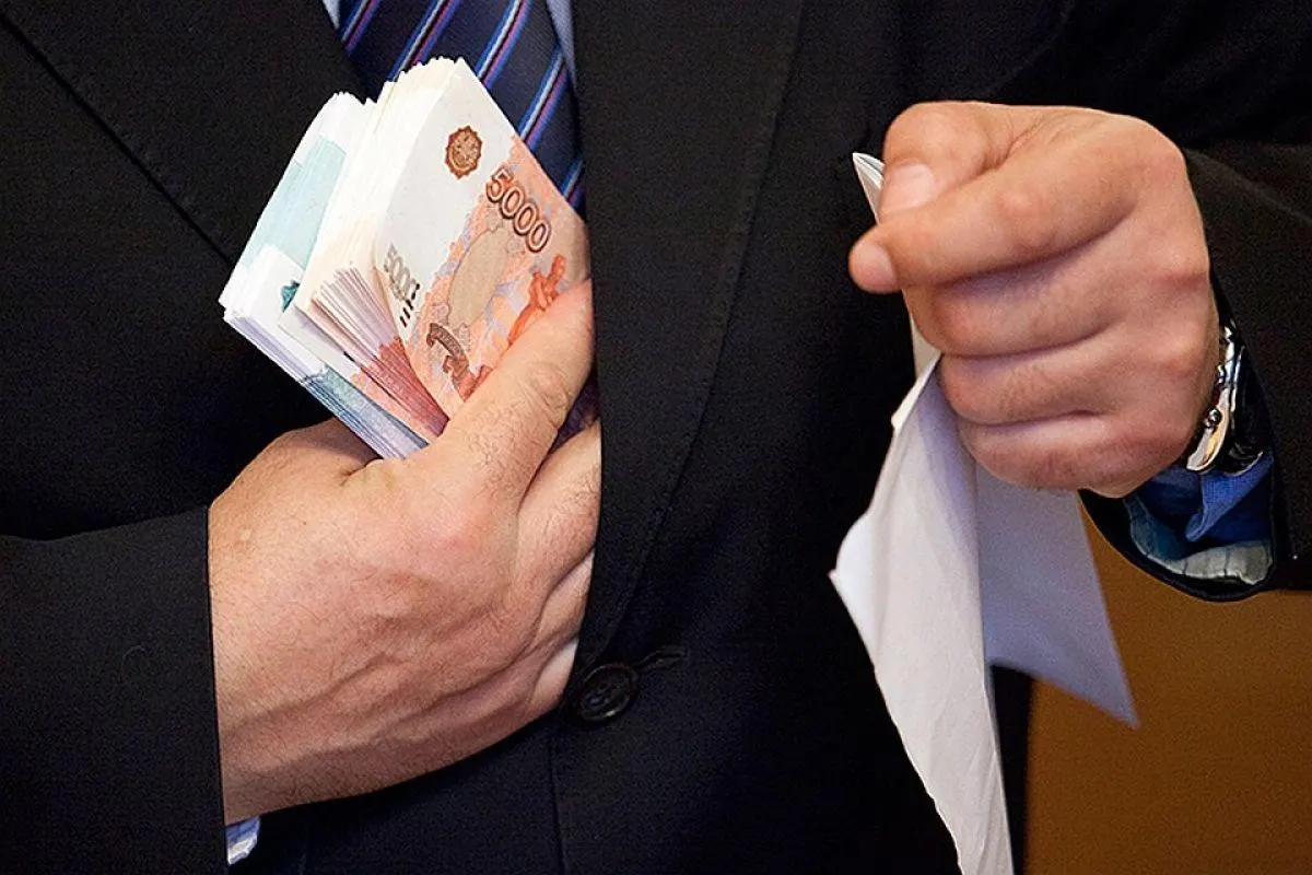Правительство ограничивает госфинансирование проектов о взятках и преступлениях в силовых ведомствах; обсуждается перечень запретных тем и влияние на индустрию.